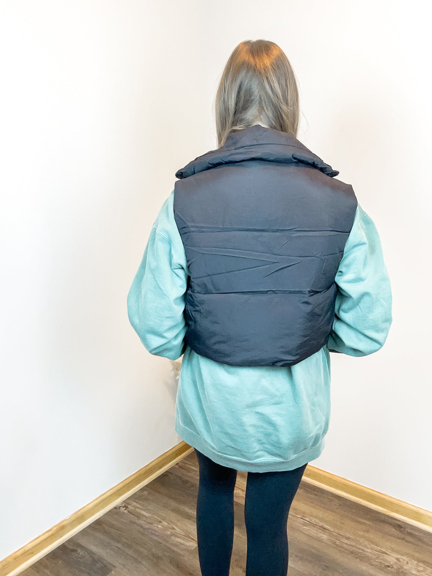 Slopes Crop Puffer Vest | Black