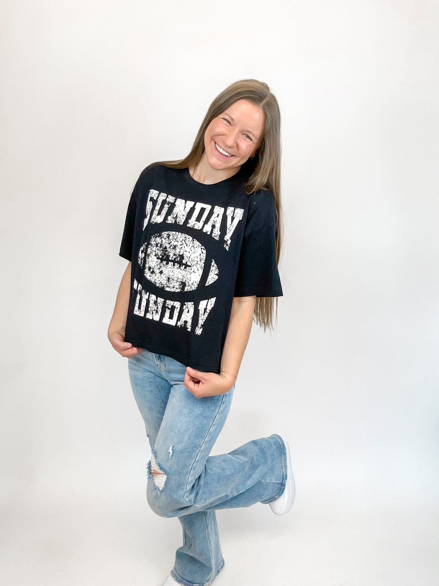 Sunday Funday Graphic Crop Tee | Black