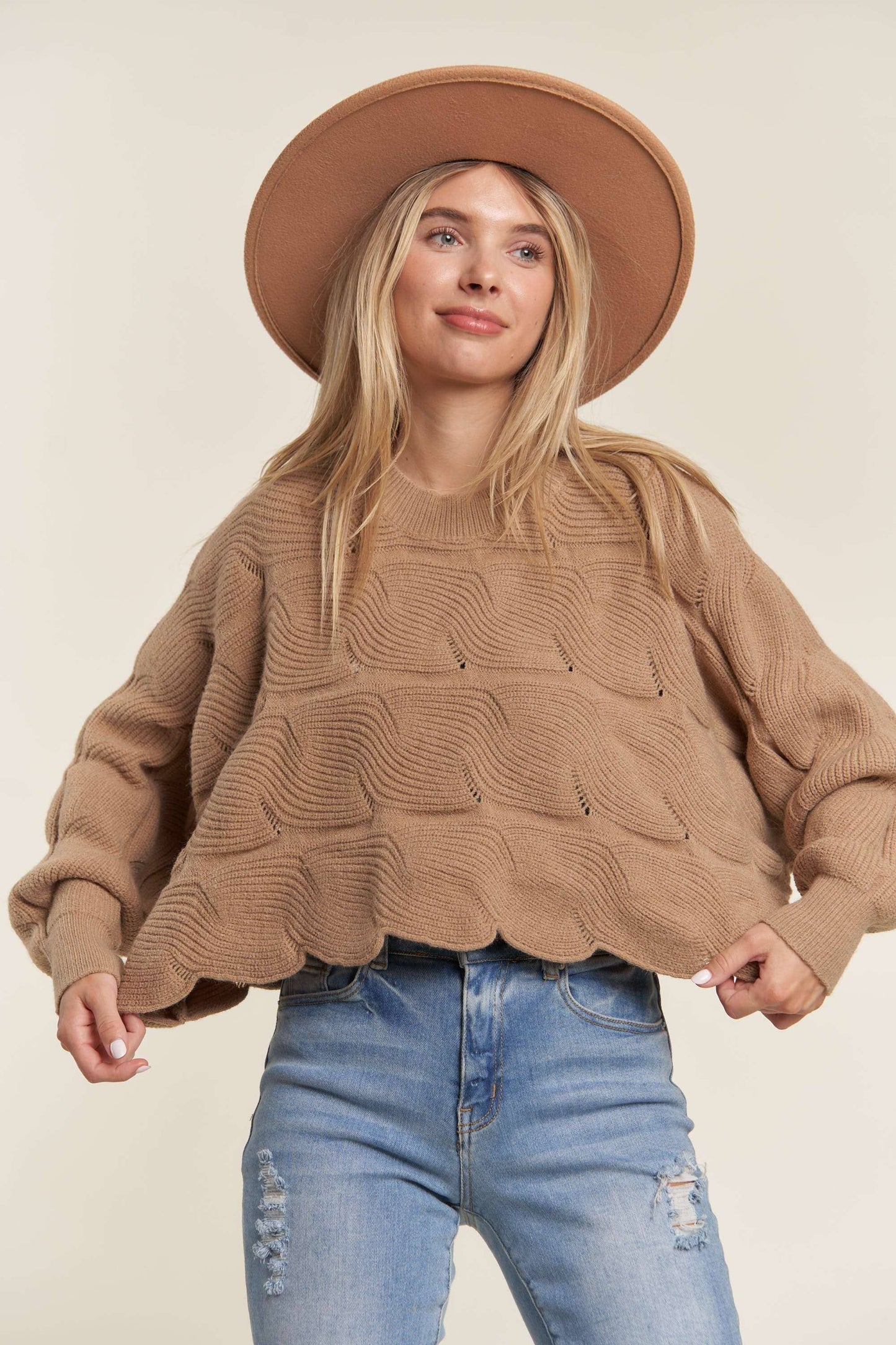Tallie Scallop Hem Sweater | Khaki