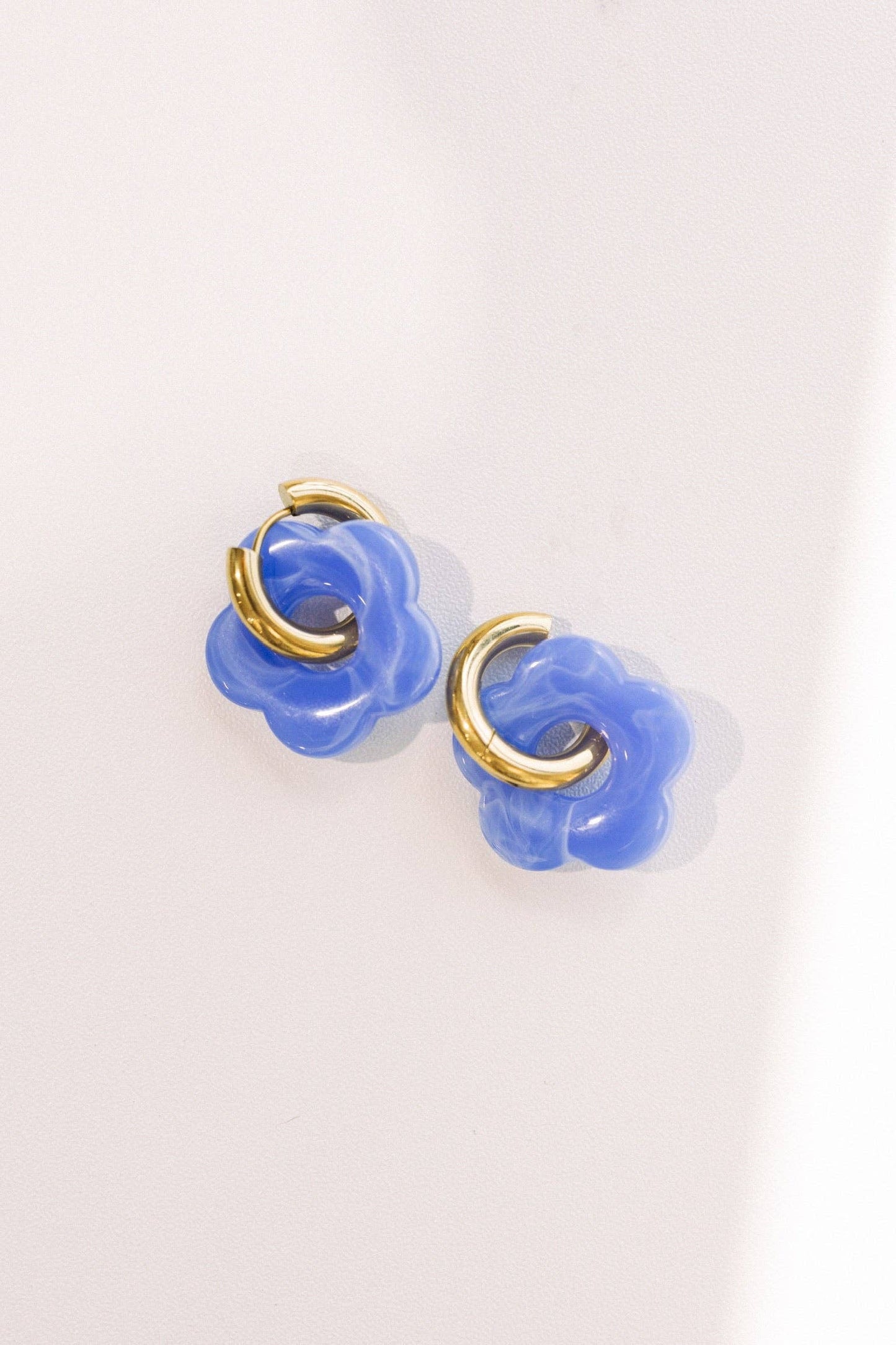 Color Me Daisy Hoop Earrings | PINK