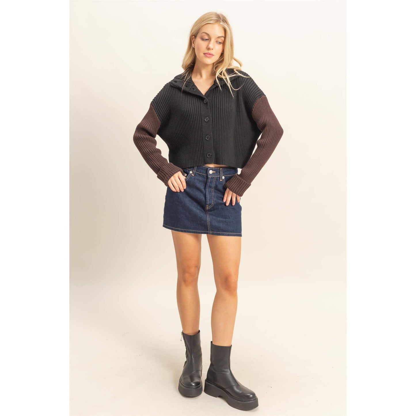 Devin Contrasting Sleeves Sweater Cardigan | Black/Brown