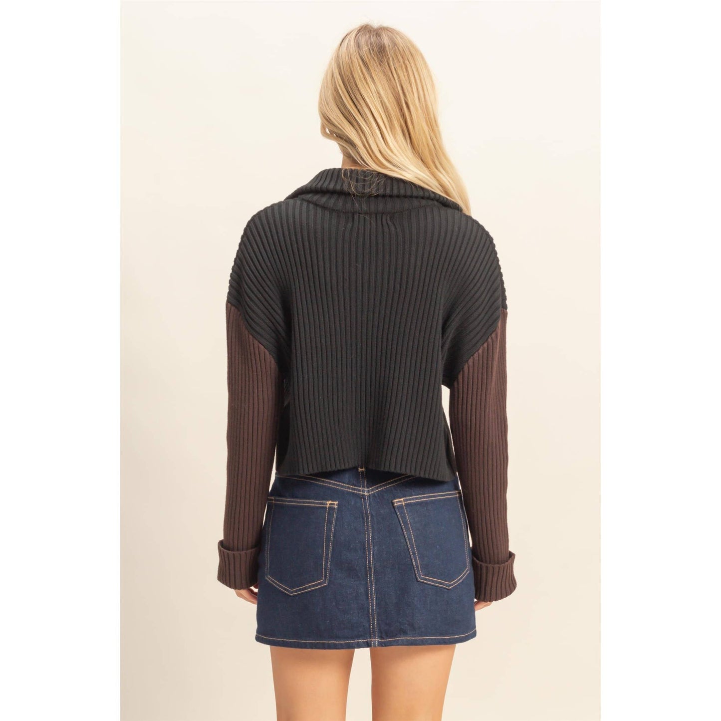 Devin Contrasting Sleeves Sweater Cardigan | Black/Brown