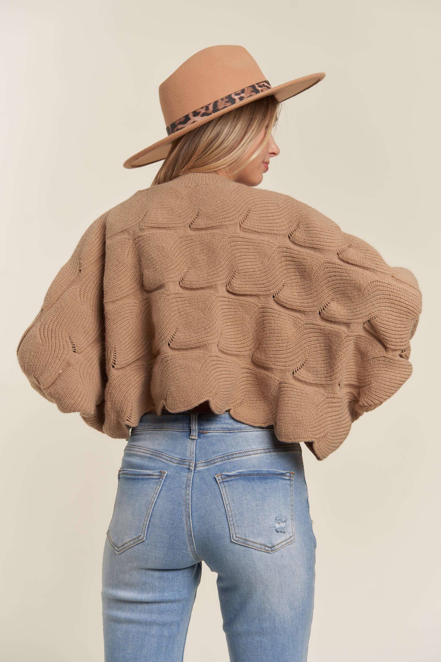 Tallie Scallop Hem Sweater | Khaki