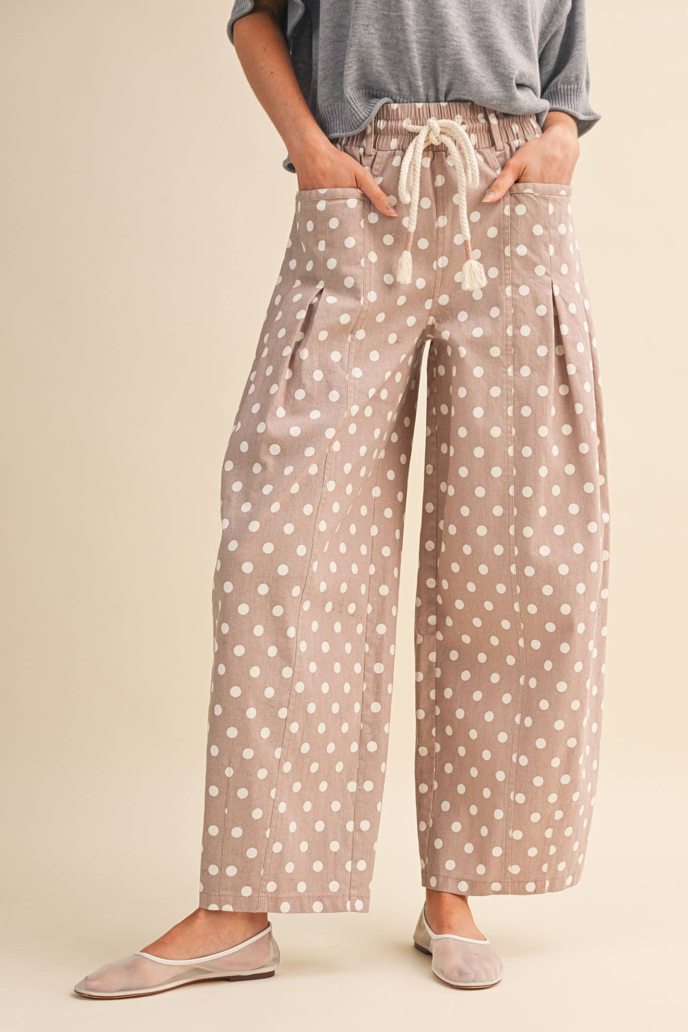 Dottie Pleated Barrel Pants | Taupe