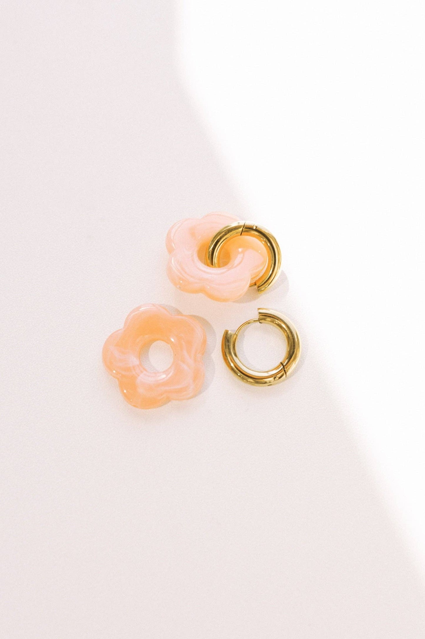 Color Me Daisy Hoop Earrings | TURQUOISE
